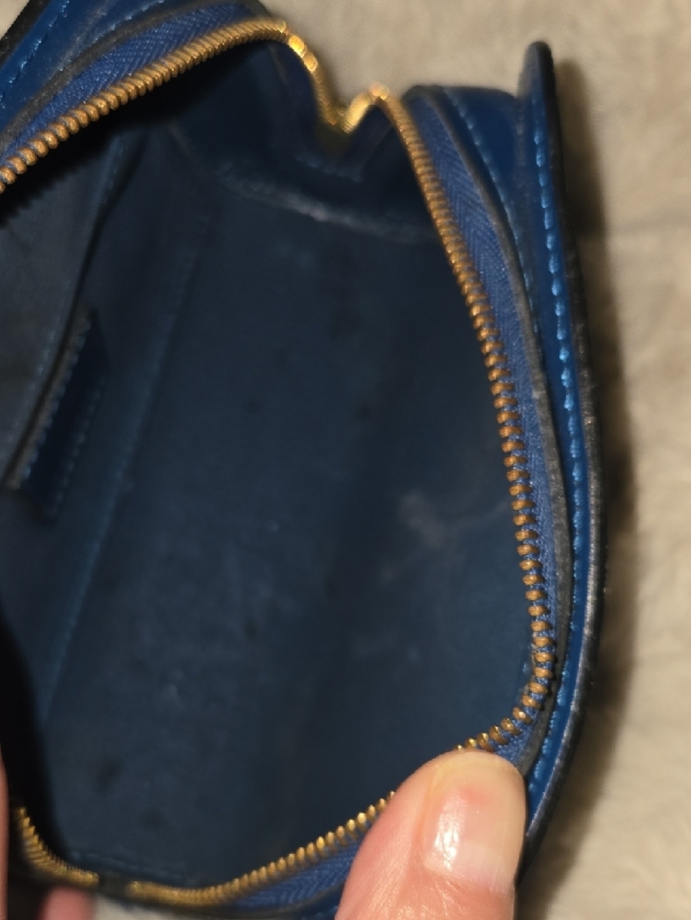 Louis Vuitton Blue Epi Leather Zip Around Cosmetic Case - Picture 2 of 12